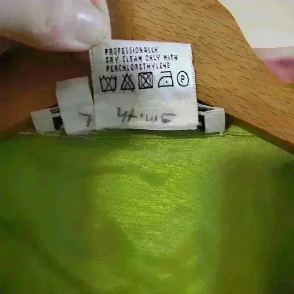 Carlisle Vintage Floral Zipper Jacket - Picture 7 of 8